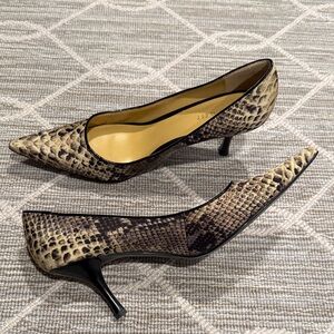 Nine West Beige and Black Snakeskin Heels